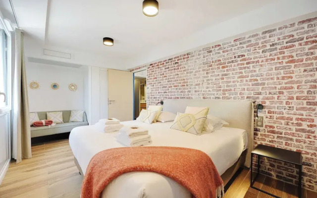 Elegant Apartment With Rooftop - 1br/4p - Vanves