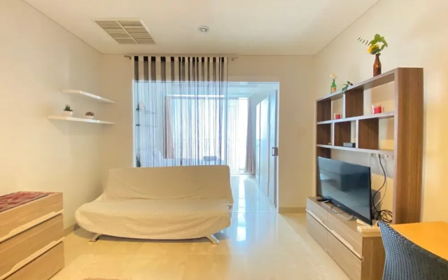 Pleasant 1Br Deluxe at Dago Suites Apartment Near Itb