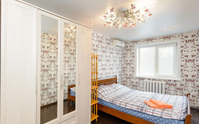 Apartment on Kirova 8