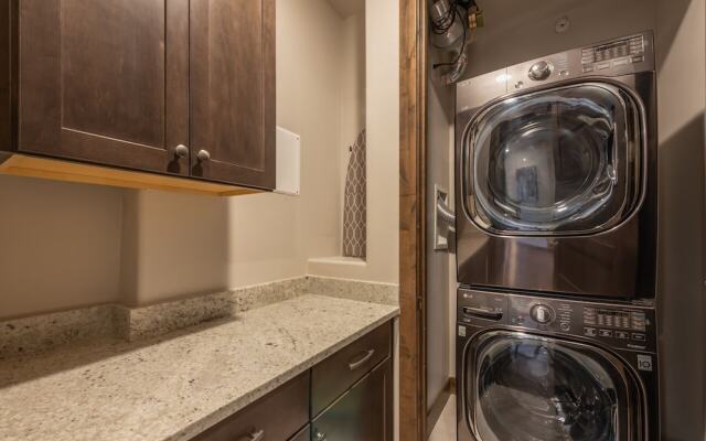 Blackstone by Canyons Village Rentals