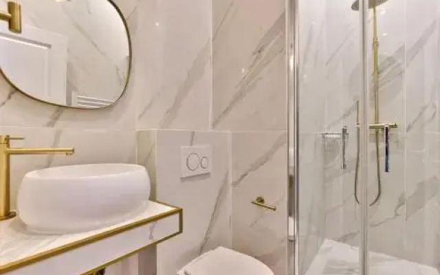 NEW ! Outstanding 2BR & 1BR Apt in Paris 15