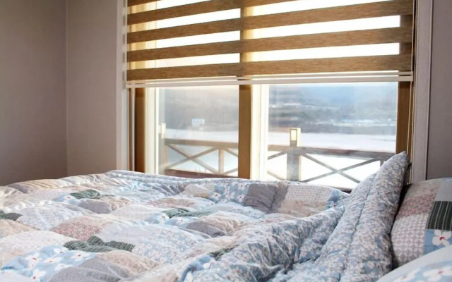Andong River Sunset Pension