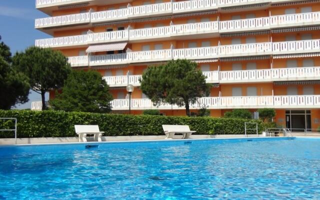 Homely Apartment With Poolview Terrace