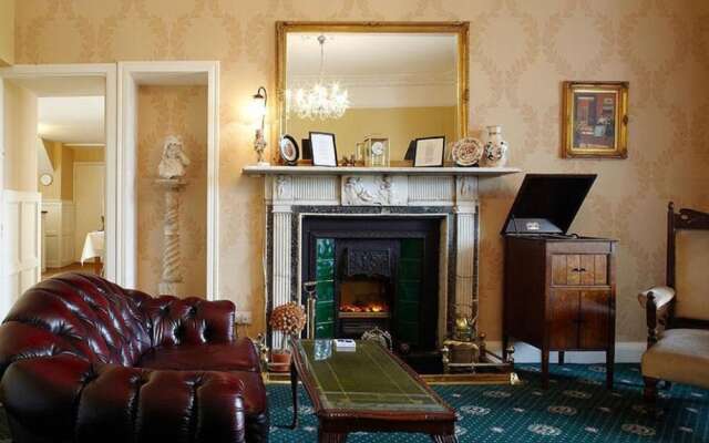 Belvedere Lodge