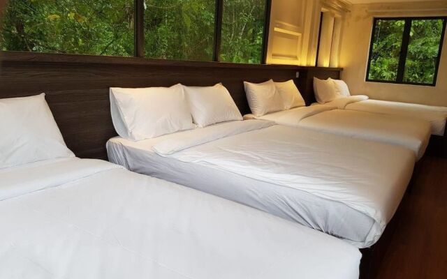 Casa Hill Resort