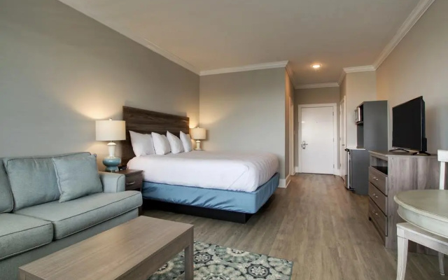 Islander Hotel & Resort