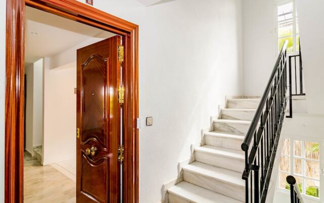 CNA-2 bedroom with large roof terrace