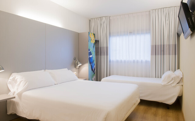 B&B Hotel Girona 2