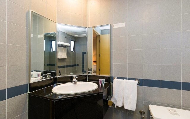 2 And 1Br Executive Apartment In Bukit Bintang