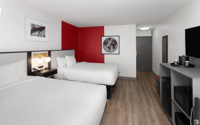Ramada by Wyndham Milwaukee