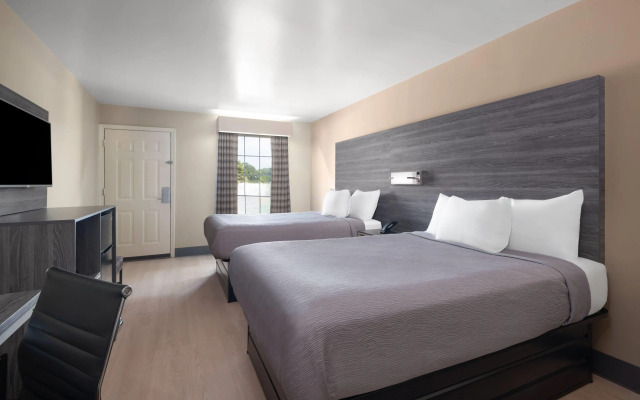 Baymont by Wyndham Commerce GA Near Tanger Outlets Mall