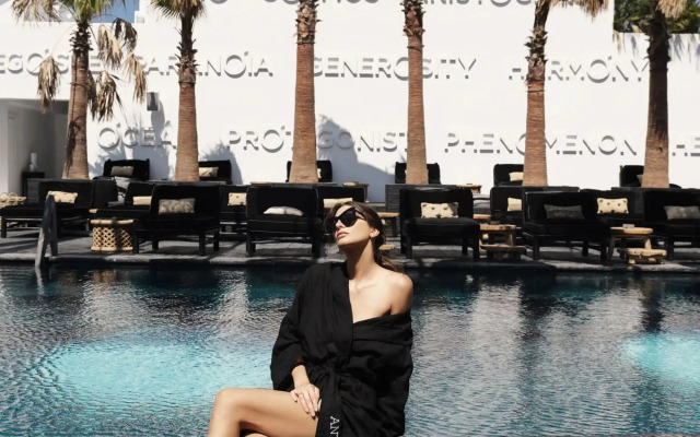 O by Myconian Collection