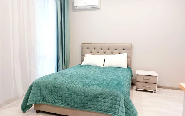 Шарман на проспекте Созидателей