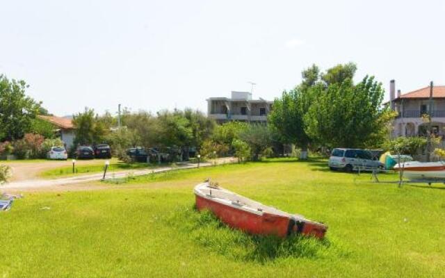 Apartments Skardoutsou