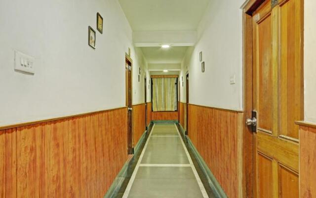 Fabhotel Meylong Hills
