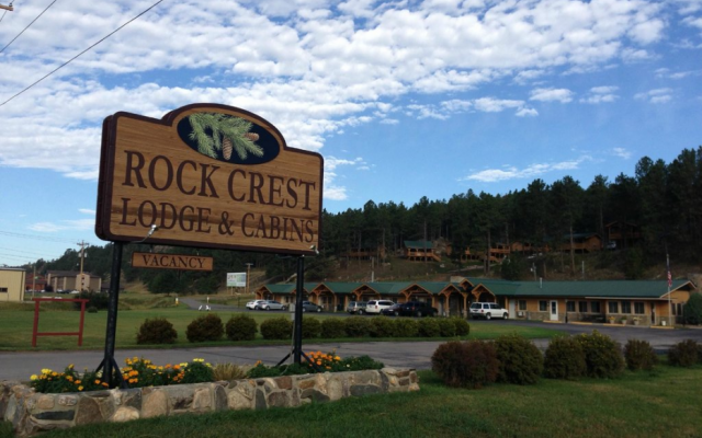 Rock Crest Lodge And Cabins