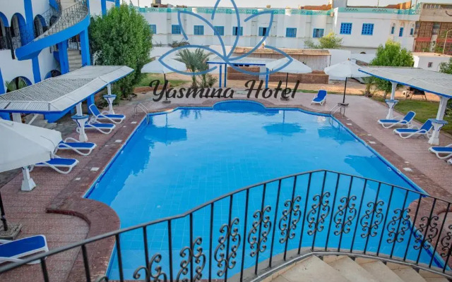 Yasmina Hotel