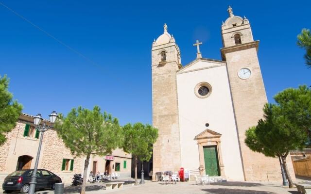 Mallorca Town House With Terrace Sleep 6pax