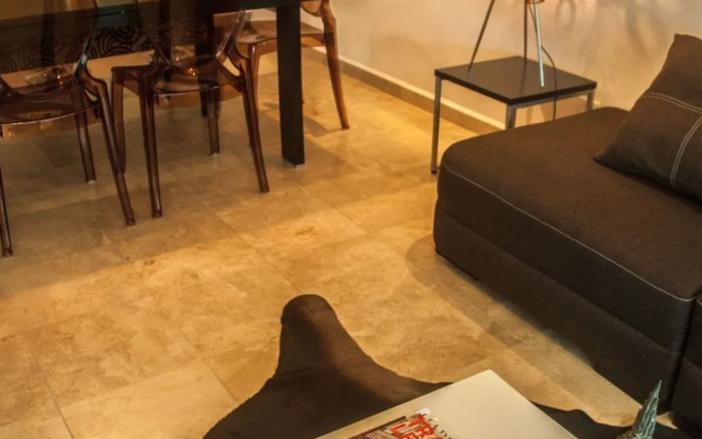 Doca 103 2 Bedrooms and Jacuzzi by RedAwning