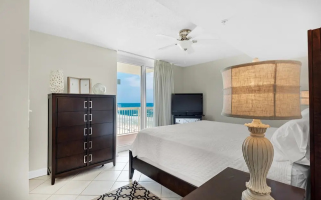 Pelican Beach Resort 801