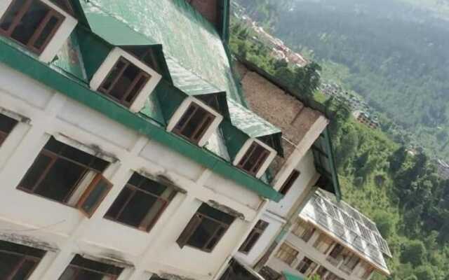 OYO 14242 Manali Mantra