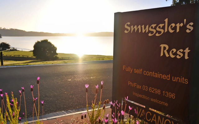 Smugglers Rest Apartments