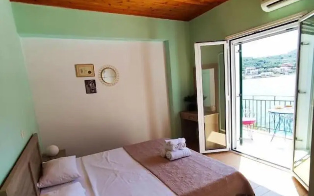 Fabulous apt. w breakfast near the sea