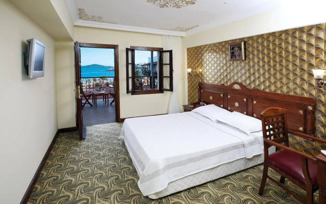 Costa Bitezhan Hotel