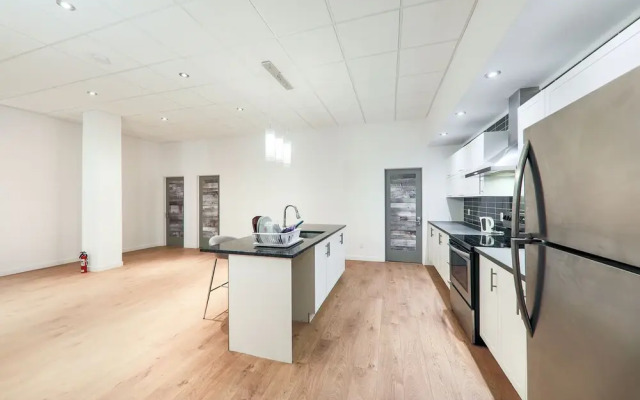 HoMa HomeStay Hotel by Olympic Stadium Montreal (Auberge/Hostel)