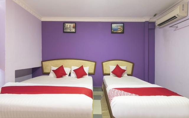 Collection O Shah Alam Formerly Sri Muda Corner SDN BHD – Guest Rooms – Shah Alam
