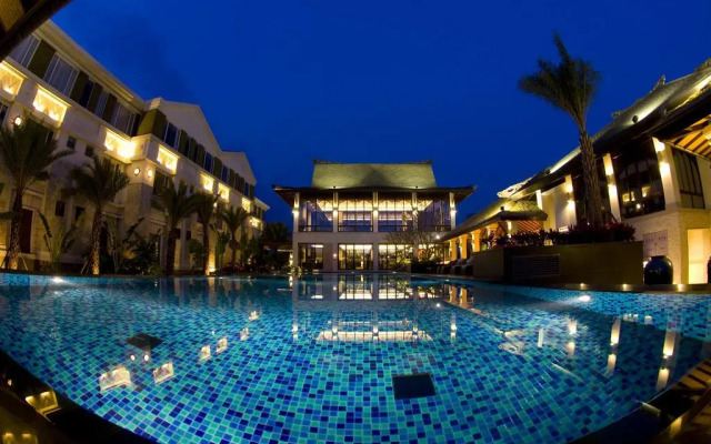 Riyuegu Hotsprings Resort