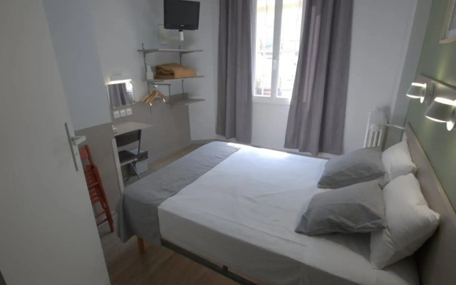 Hotel Lux