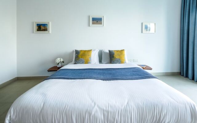 Top-notch 2BR With Magical Marina Views!