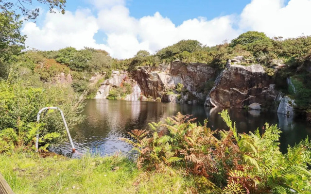 Tickeydoo, Tor Down Quarry