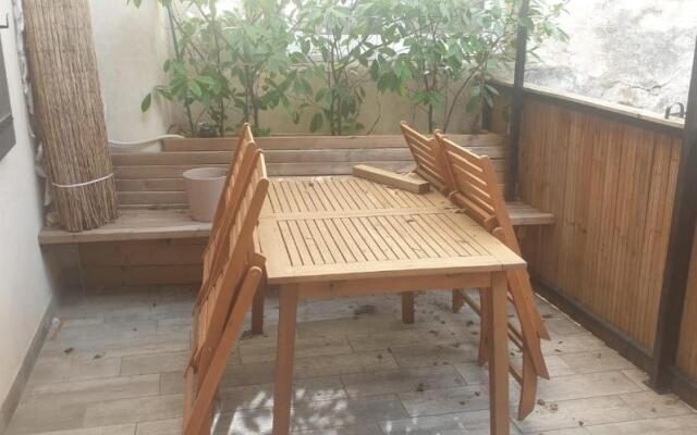 NICE apartment with TERRACE in AVIGNON