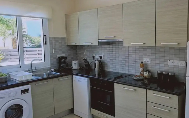 51 PER - Sunny Bay Villa