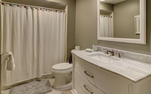 Captains Walk 468 by RedAwning