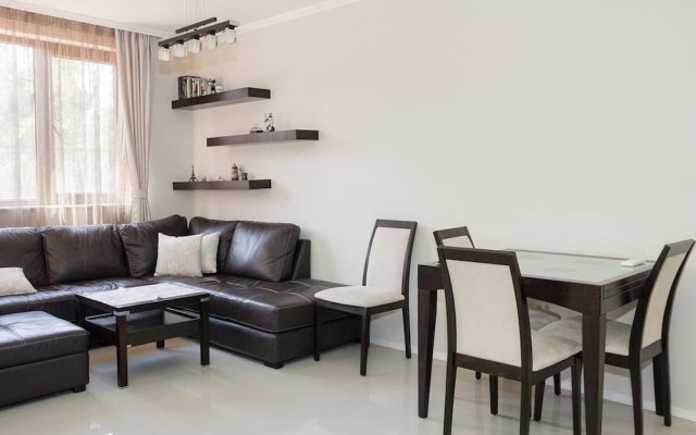 FM Deluxe 2-BDR Apartment with Pool - Villa Mare, Varna region