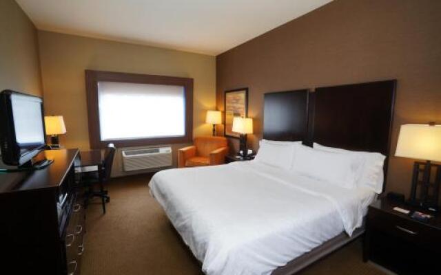 Creekside Hotel & Suites