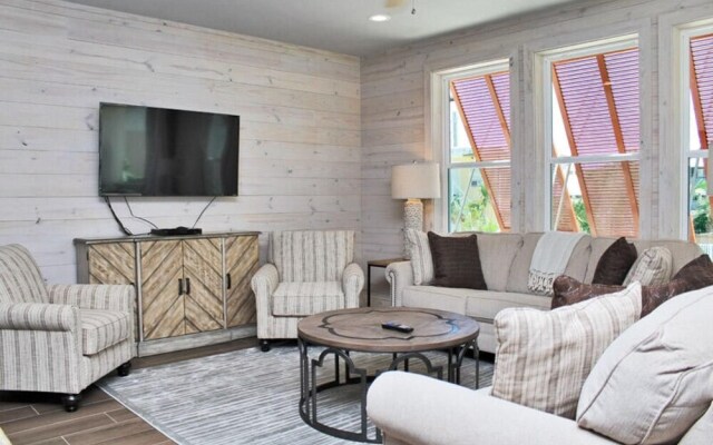 Lil Js Getaway at Romeo Beach #3