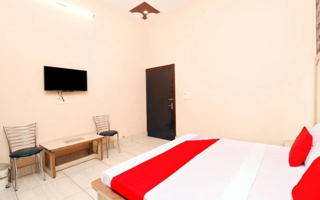 Hotel Pushp Vatika by OYO Rooms