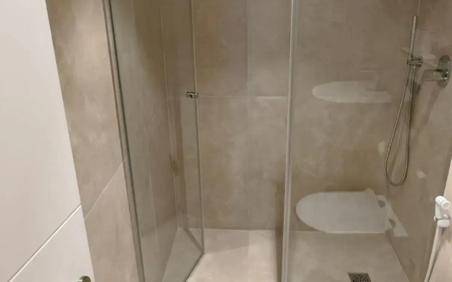New Metropole Hotel