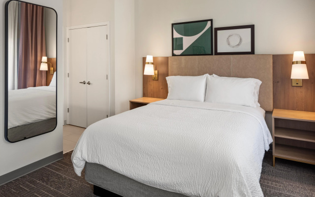 Staybridge Suites MPLS-Maple Grove/Arbor Lakes by IHG