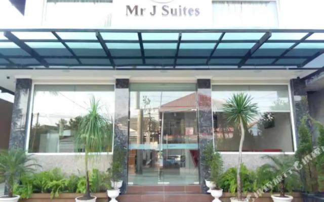 Mr J Suites Hotel Tegal