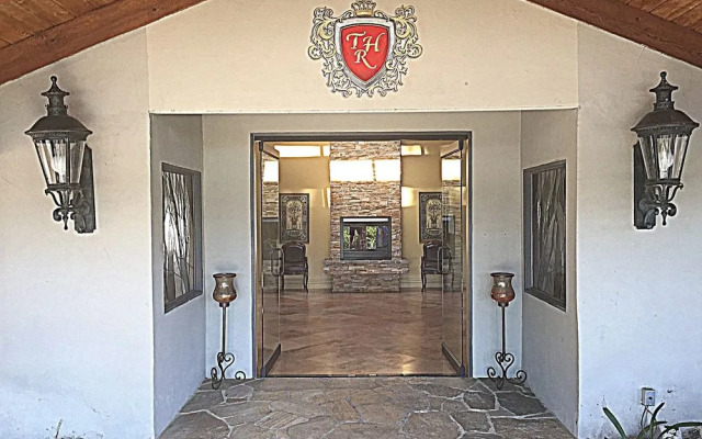 Tuscany Hills Retreat