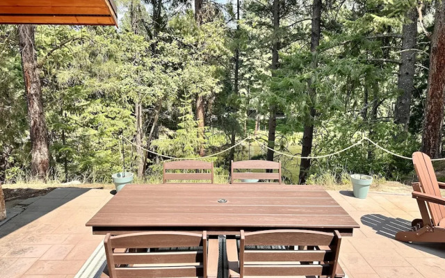 River Song Cabin 3 Bedroom Home