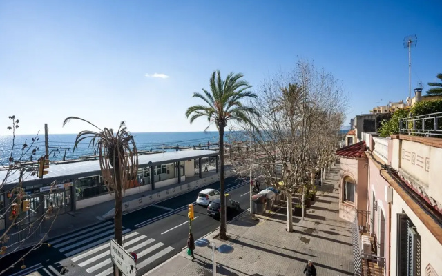 BBarcelona Mediterranean Beachfront Apartment
