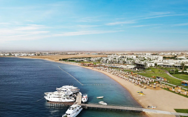 Rixos Premium Magawish Suites and Villas