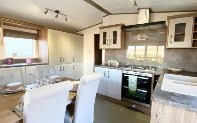 Inviting 3-bed Lodge Tattershall Lakes, Lincoln