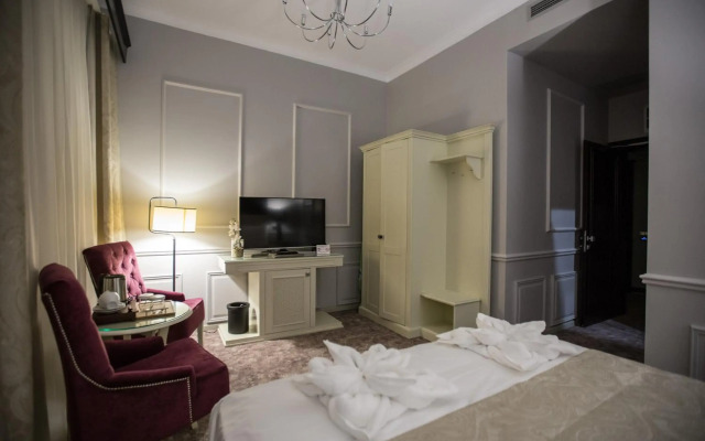 Peninsula Boutique Hotel